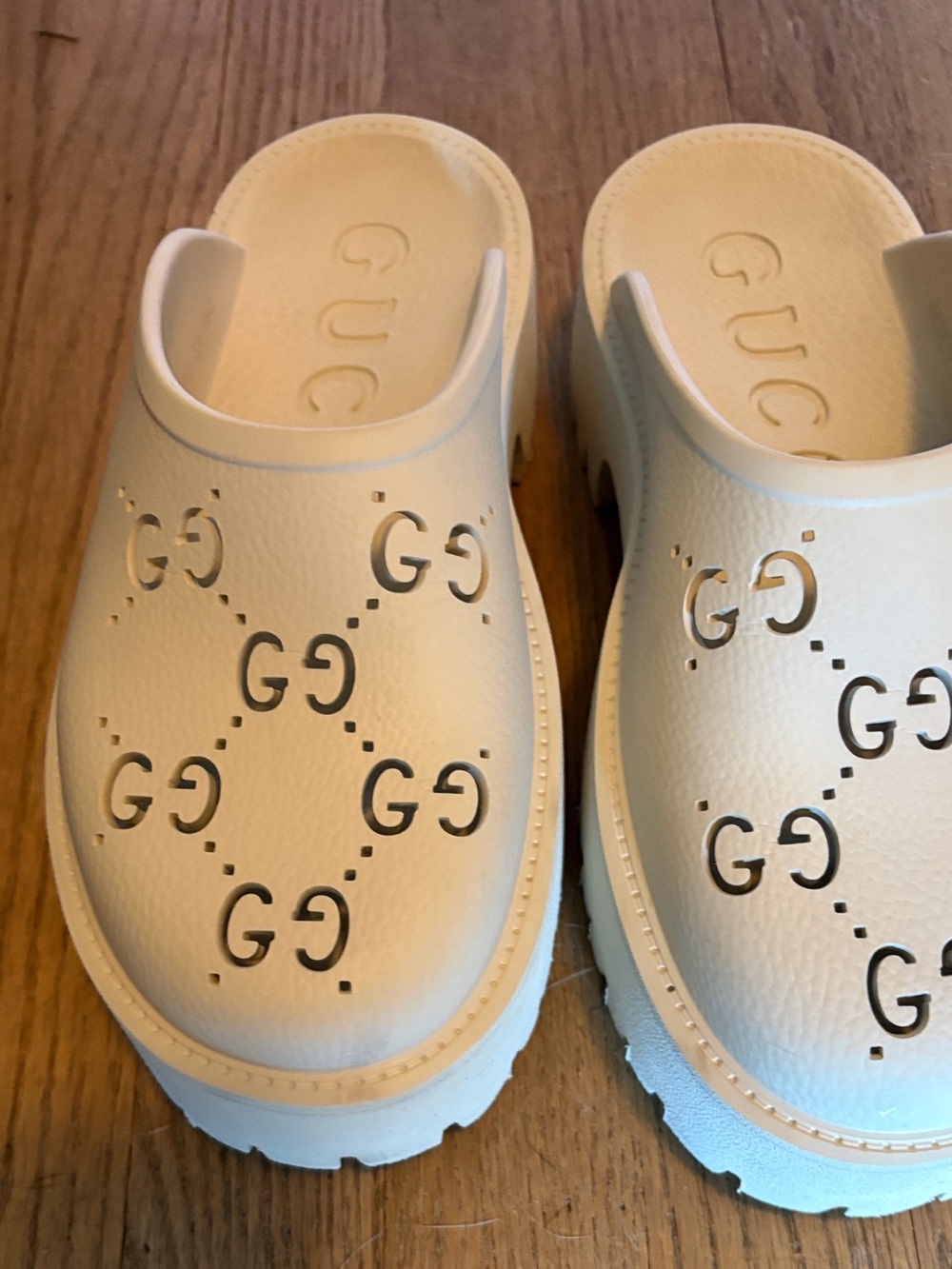 Gucci Cream Slip-On Platform Clogs with GG Cutout